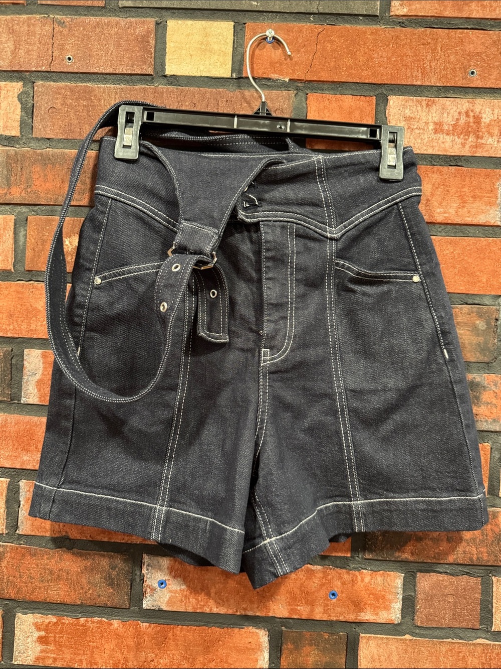Only High-Waist  short